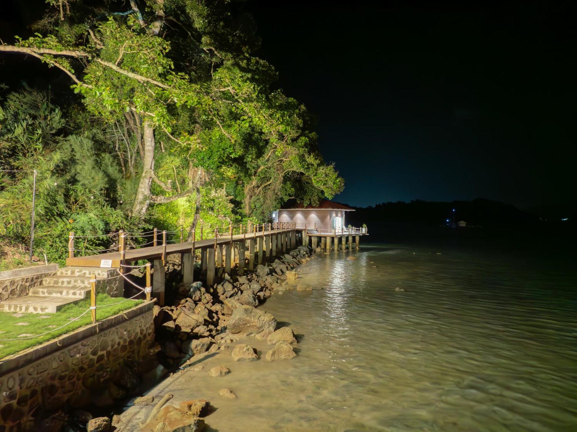 The Hawk'S Nest Resort Сабанг Экстерьер фото