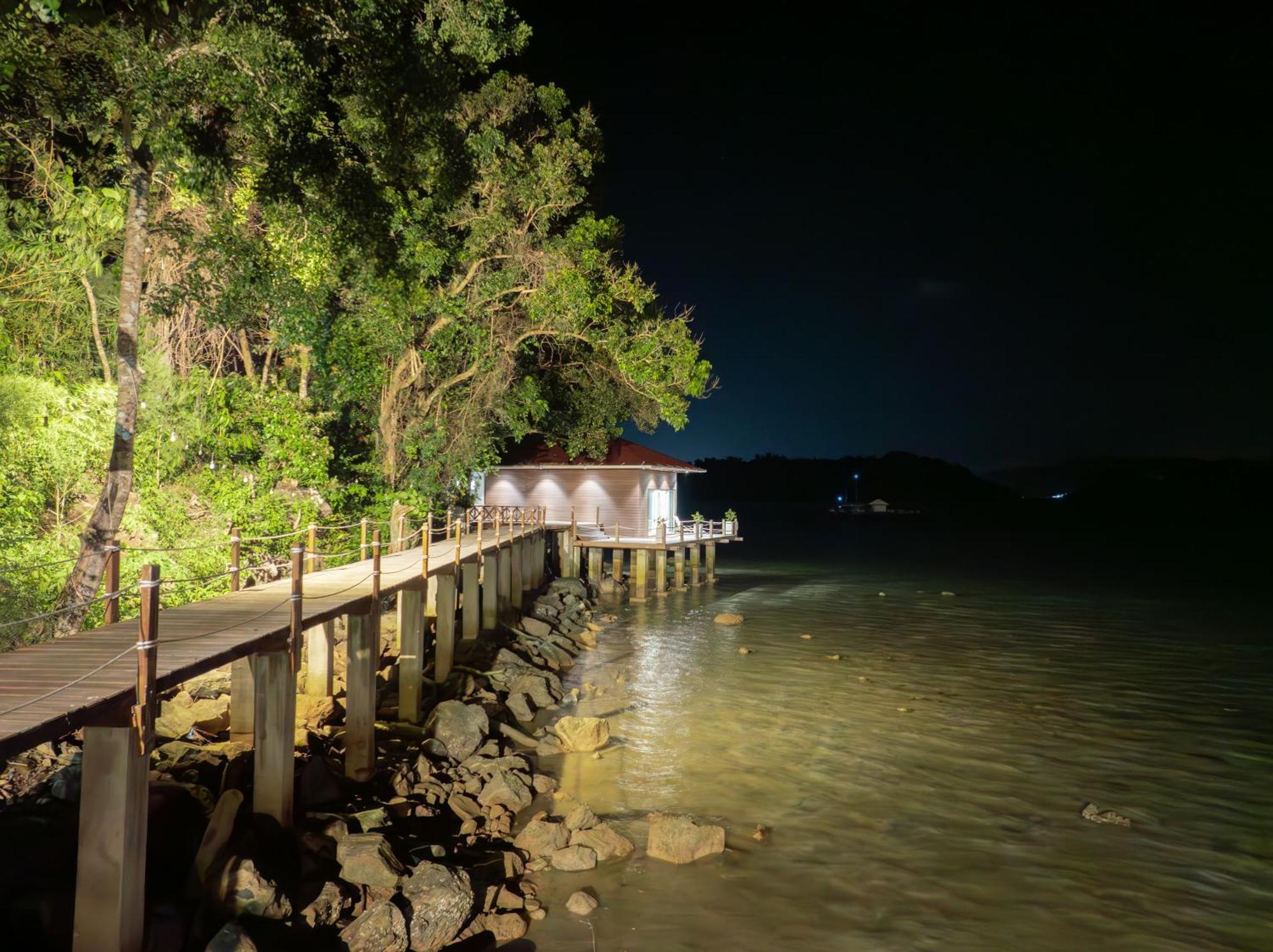 The Hawk'S Nest Resort Сабанг Экстерьер фото