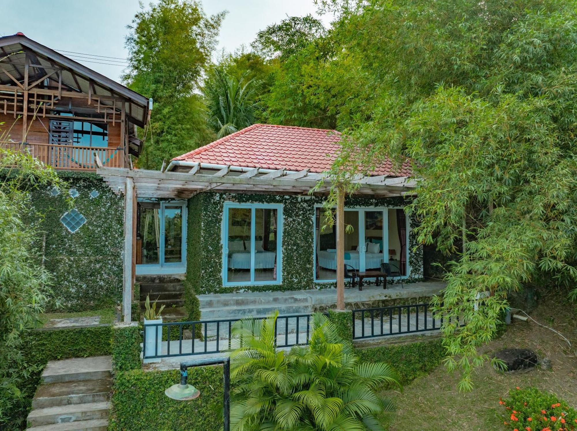 The Hawk'S Nest Resort Сабанг Экстерьер фото