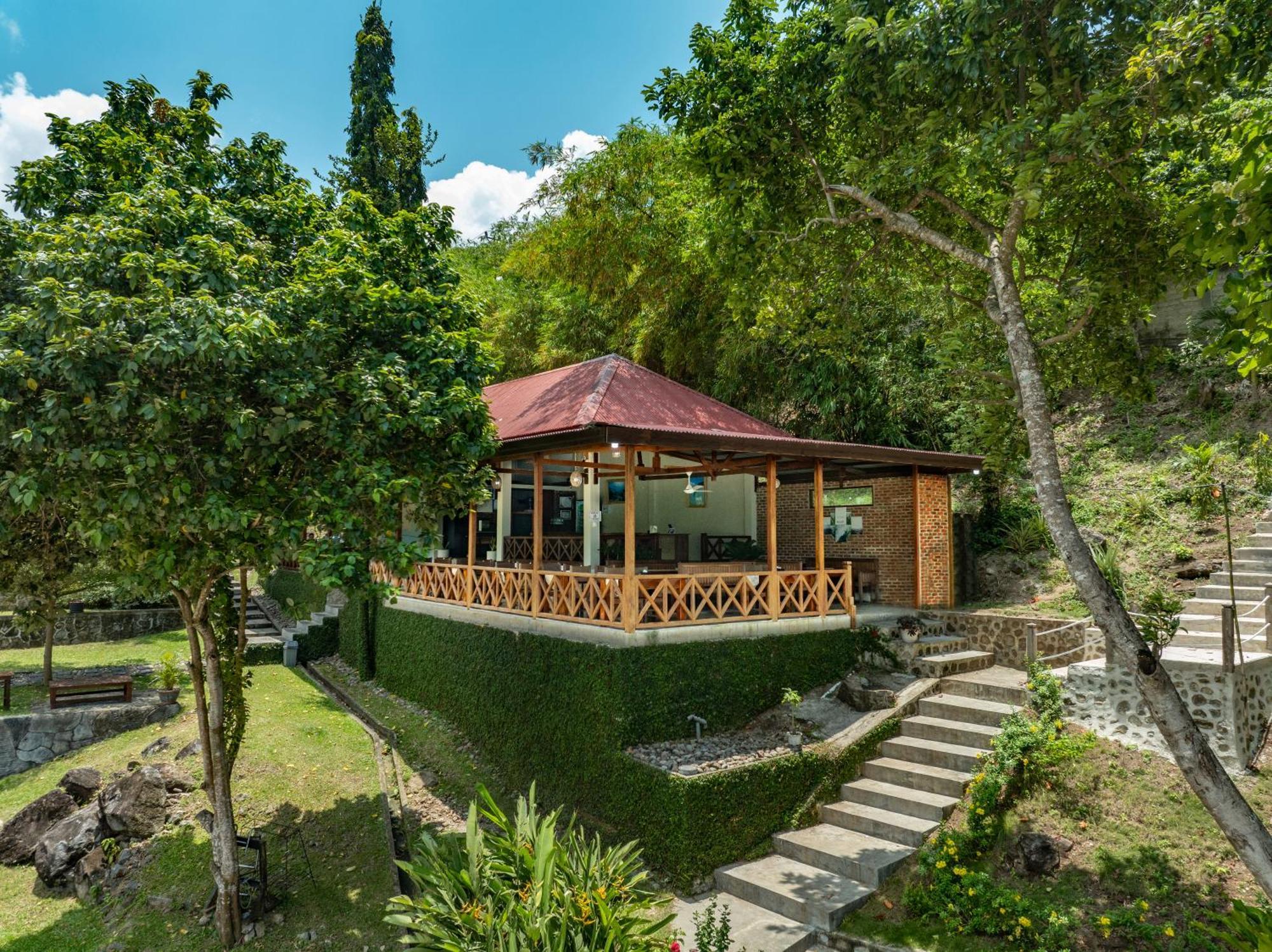 The Hawk'S Nest Resort Сабанг Экстерьер фото